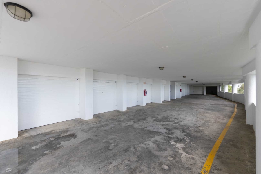 3 Bedroom Property for Sale in Sea Point Western Cape